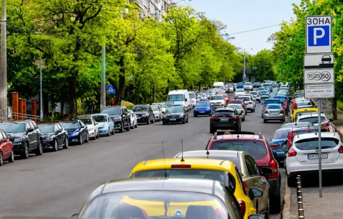 В Україні хочуть дозволити громадянам фіксувати порушення ПДР за винагороду