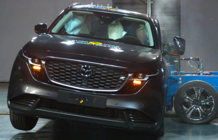 Нова Mazda CX-5 перевершила BMW X3 у незалежних краш-тестах